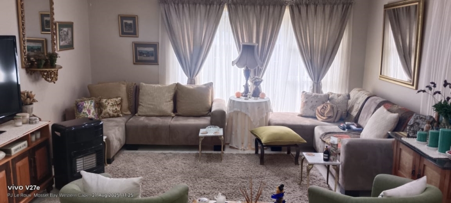 3 Bedroom Property for Sale in Hartenbos Central Western Cape